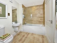 Ванная комната с плиткой под дерево на стены: отделка туалета, санузел с плиткой, деревом и камнем