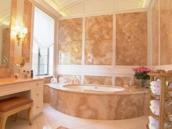 Плитка под мрамор для ванной комнаты: белые настенные керамические модели и мраморный кафель